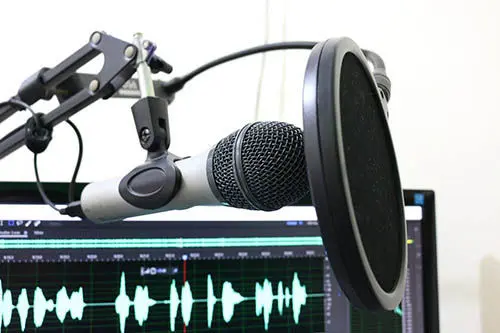 Enregistrement en studio professionnel pour audioguides
