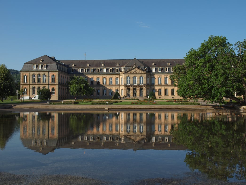 1. Audioguide de Stuttgart. Schlossplatz.