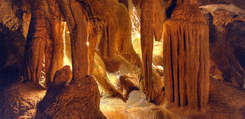 Guide audio des Grottes de Saint-Joseph - Stalactites